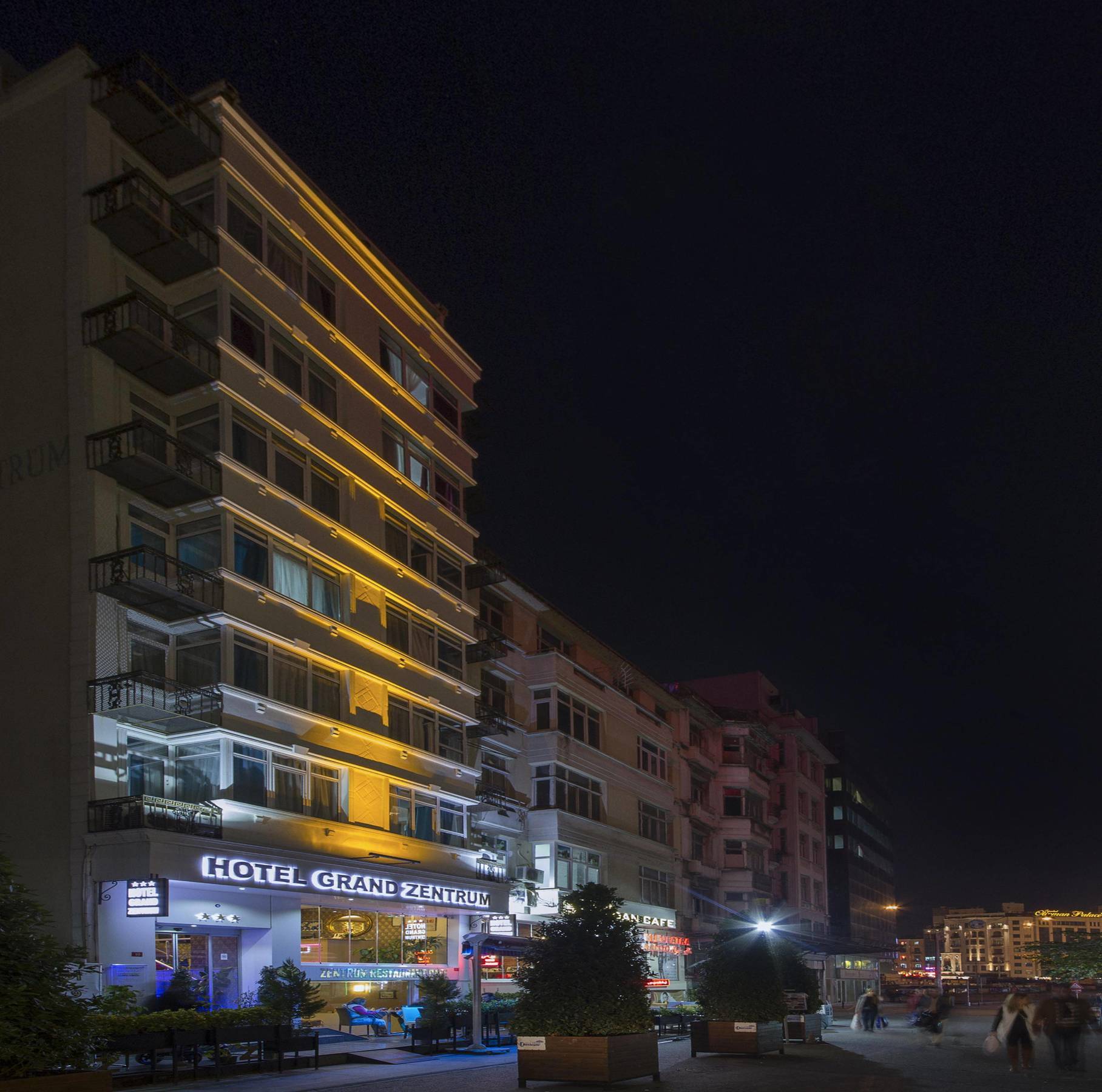 Grand Zentrum & Cafe Restaurant - Taksim Square Otel 3*